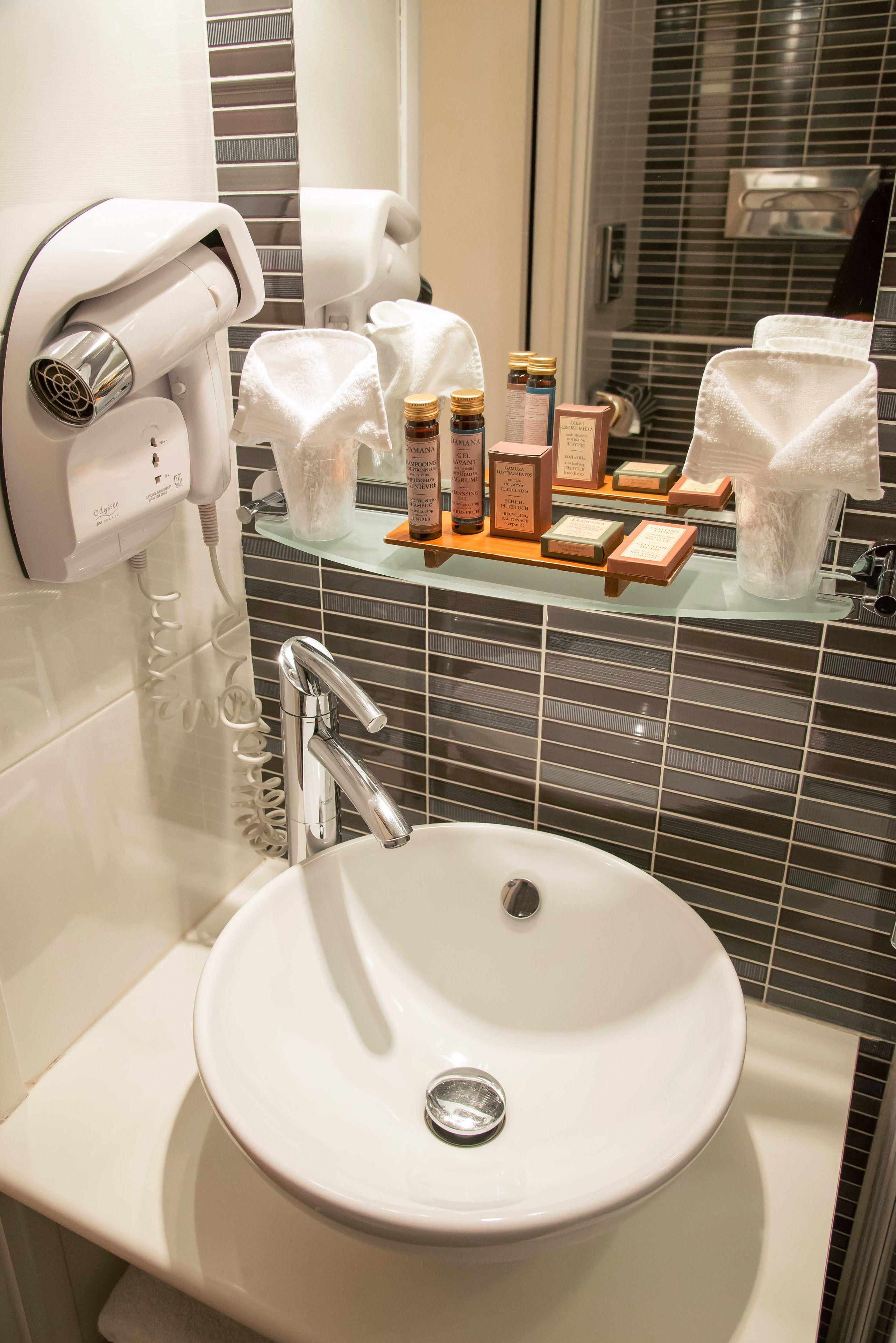 Hotel Korner Louvre 3*